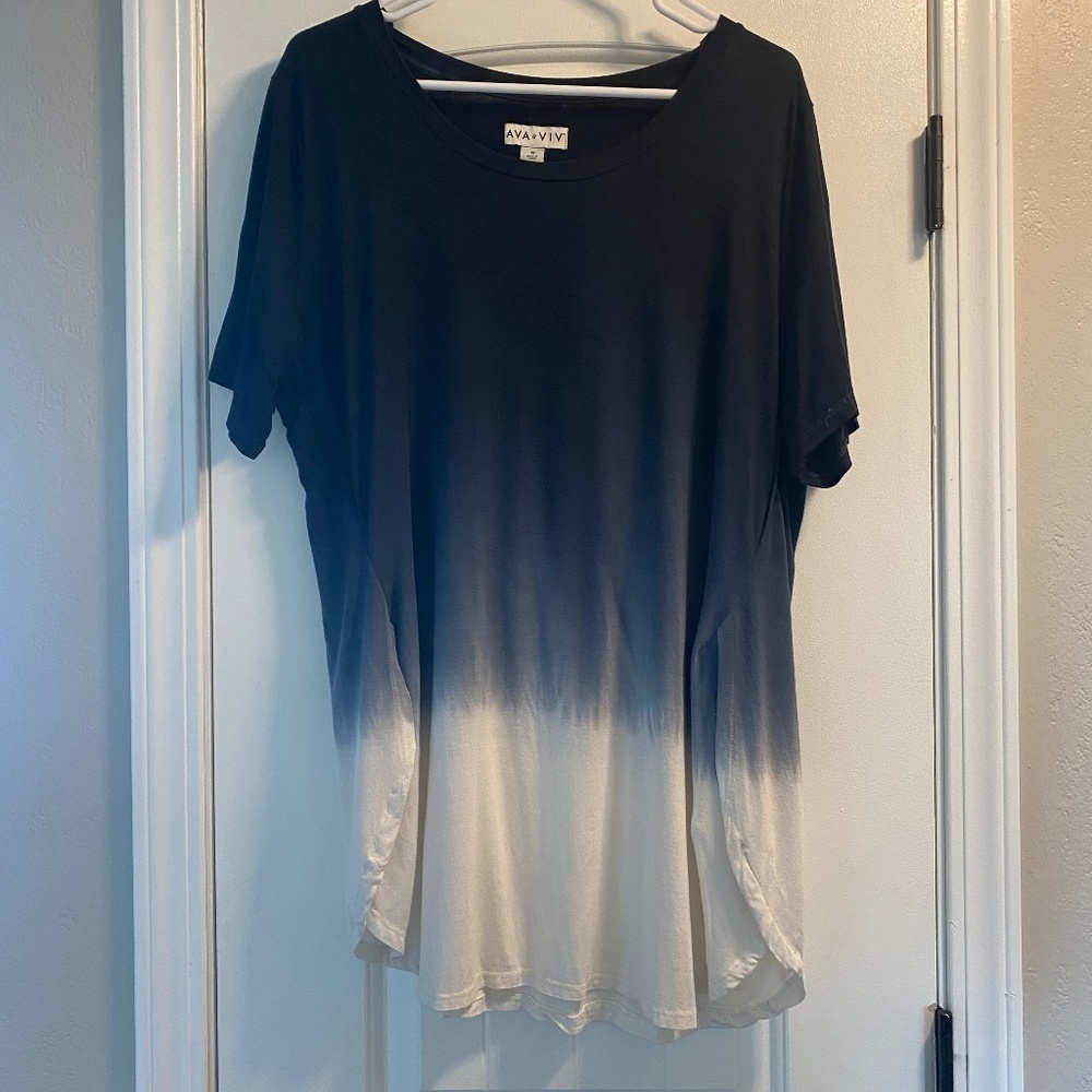 Ava and Viv Ombre Top - white-navy short sleeve Size 1X